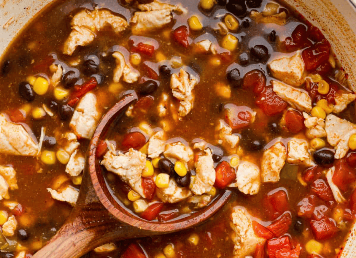 8 Can Chicken Tortilla Soup – Easy One-Pot Dinner