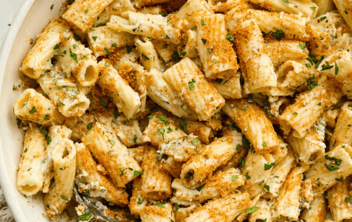 Garlic Bread Pasta Recipe – Easy & Flavorful